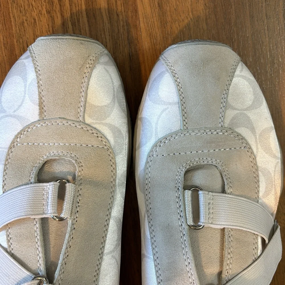 Coach size 11 Kyrie Sneakers - Picture 5 of 9